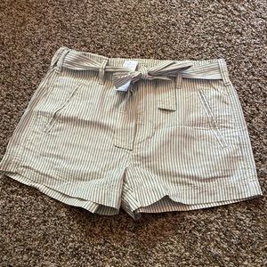 New with tags, American Eagle shorts